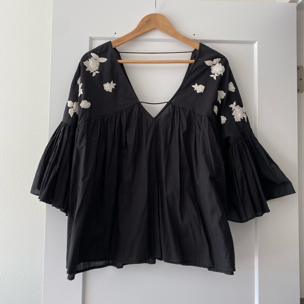 Maeve Black and White Graphic Bell Sleeve Blouse